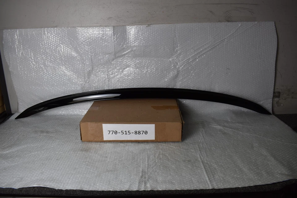 ALERÓN TAPA MALETERO TRASERO PORSCHE CAYENNE 2020-2023 OEM 9Y3 827 918 A Foto 1 de 4