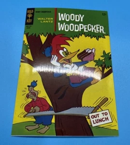 UNIVERSAL STUDIOS ~ Woody Woodpecker ~ Walter Lantz creation ~ Postcard - Picture 1 of 5