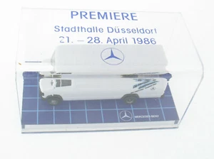 Herpa - Mercedes-Benz T 2 Großtransporter Premiere Stadthalle Düsseldorf - 1:87 - Picture 1 of 3