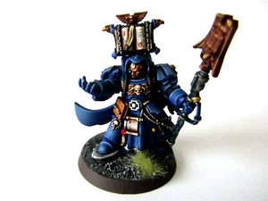 A24 WARHAMMER 40K SPACE MARINES ULTRA - WELL PAINTED LIBRARIAN - Picture 1 of 6