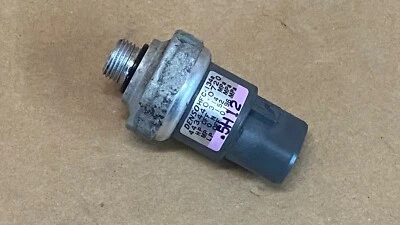 2004 - 2009 Toyota Prius A/C High Pressure Switch Sensor OEM 443440-0720 - image 1 of 4