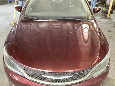 Capó usado se adapta a: Chrysler 200 SDN Grado A 2016 Foto 1 de 4