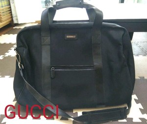 gucci travel bolsa with wheels