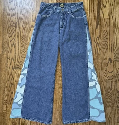 Pantalones de mezclilla acampanados azules Y2K Paris panel camuflaje carga retro tiro bajo para mujer talla 7” Foto 1 de 4