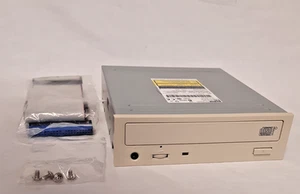 VINTAGE BEIGE TEAC CD-W552G, Internal 52x32x52 CD-RW drive, NEW OLD STOCK - Bild 1 von 3