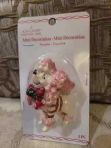 Barboncini in resina rosa in miniatura nuovi di Ashland 2025  - Foto 1 di 5