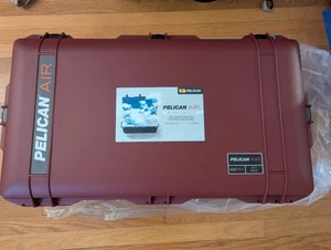 Oxblood & Black Pelican 1615 Air Case mit Combo Deckel Tasche Hardcase Ultra Light - Bild 1 von 11