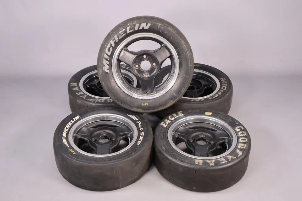 Formel Ford 550x13" 5-fach Radsatz von Compomotive mit Reifen - Bild 1 von 4