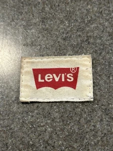 Levi’s Strauss And Company Stoff Logo Aufnäher Patch Unikat 1 x 1 1/2” - Bild 1 von 4