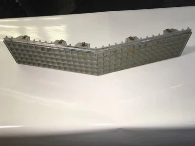 78 79 Cadillac Deville Fleetwood Brougham parrilla 1614185 Foto 1 de 4