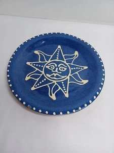 Placa frontal de sol azul 91/4 firmada cerámica de mostrador inglés en la parte posterior - Imagen 1 de 5