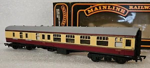 MAINLINE 37-102 BR BSK COACH = CREAM CRIMSON BRAKE /2ND- OO GAUGE - Picture 1 of 8
