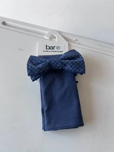 $55 New Bar III Men's Bow Tie and Pocket Square Blue Solid Texture Size One - Picture 1 of 5
