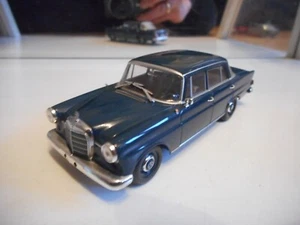 Minichamps 1968 Mercedes 200 in Blue on 1:43 - Bild 1 von 2