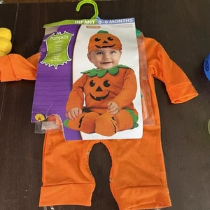 Rubie's Infant Pumpkin Halloween Costume 0-6 Months Jumper Hat Booties New - Picture 1 of 6