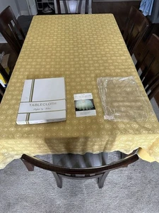 Mantel ovalado vintage raro de encaje dorado 65 X 90 de Tobin 2 piezas con caja - Imagen 1 de 17