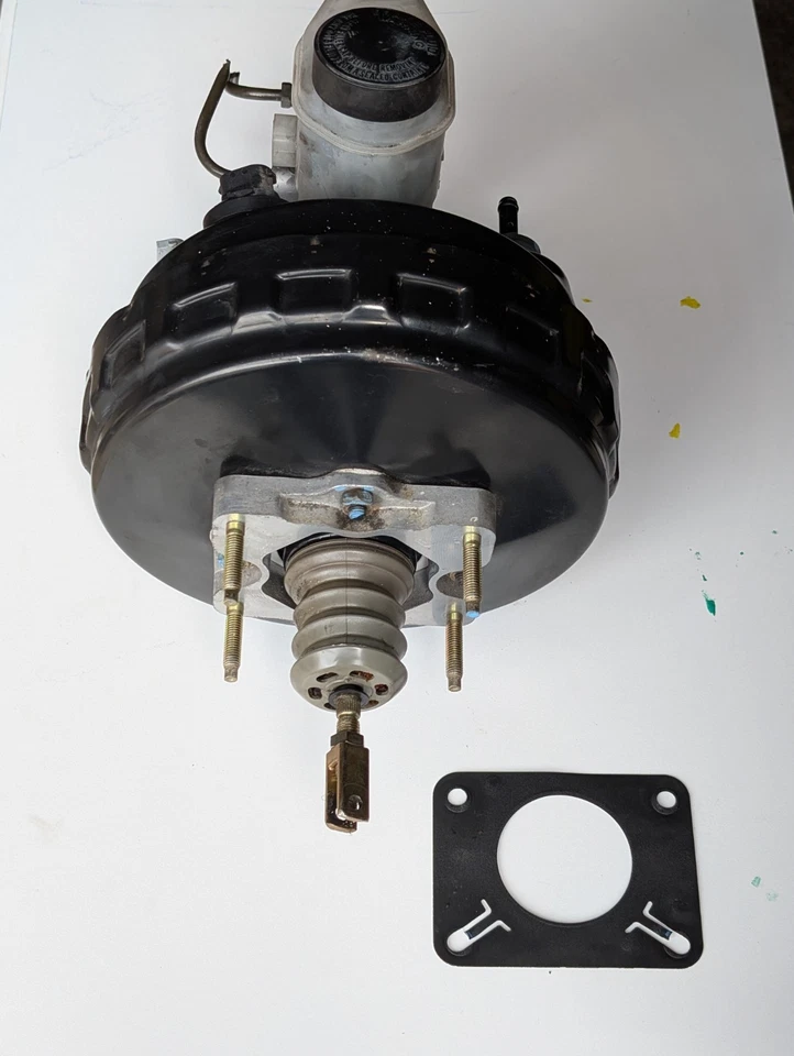 Toyota Sequoia 2001-2003 4,7 L refuerzo de freno con cilindro maestro y sensor OEM Foto 1 de 4