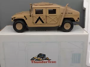 Modellini auto 1:18 Exoto AM Generale Hummer H1 Humvee Polizia Militare Sabbia 1997 IMBALLO ORIGINALE - Foto 1 di 18
