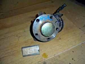 ALFA ROMEO 147 2004 1.9 JTD NEARSIDE PASSENGER REAR HUB AND BEARING ABS - Picture 1 of 1