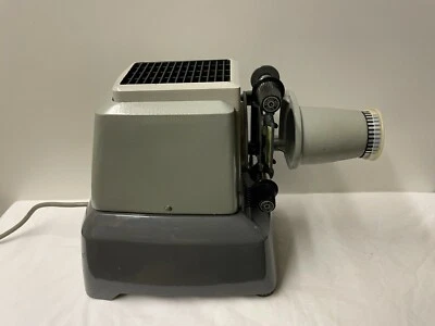 Rank Aldis Tutor 500 Slide Projector - Image 1 of 4
