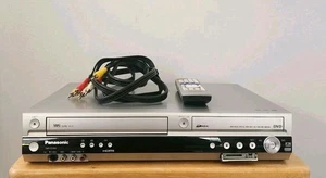 Panasonic DMR-ES46V VHS Videorecorder / DVD Recorder Kombiplayer mit Fernbedienung getestet - Bild 1 von 9
