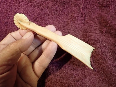 ANTIQUE HANDMADE  BONE/HORN TOOL PRIMITIVE FOLK ART SAMI PEOPLE SWEDEN SWEDISH - Image 1 of 4