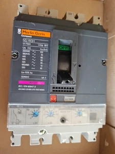 NS160H 3P 160A STR22SE   M-GERIN 70kA  ( Schneider - Picture 1 of 1