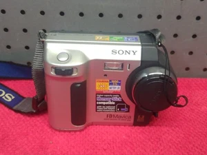 Sony Mavica MVC-FD87 Digital Still Camera Quick Access FD Drive 4x Mega Movie - Picture 1 of 9