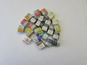 Mezze padelle acquerello Winsor & Newton professionisti/artisti colori assortiti - Foto 1 di 16