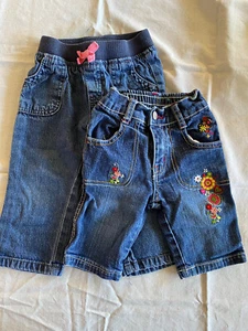 Girls set of two jeans 18m denim flower stiching - Picture 1 of 11