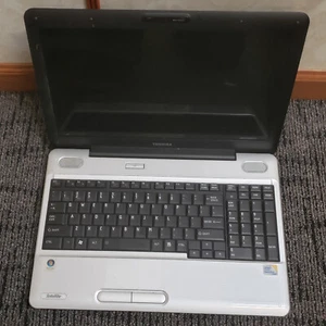 READ DESC Toshiba Satellite laptop l505-s5971 - Picture 1 of 6
