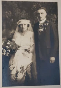 Antique Bride Groom Wedding Photo 9"x7" Trifold Black White Stockton Holstein IA - Picture 1 of 5