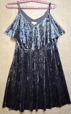 Vestido Lauren Conrad Talla 1x Gris Correa Espagueti Sexy Cóctel Boda Terciopelo Foto 1 de 4