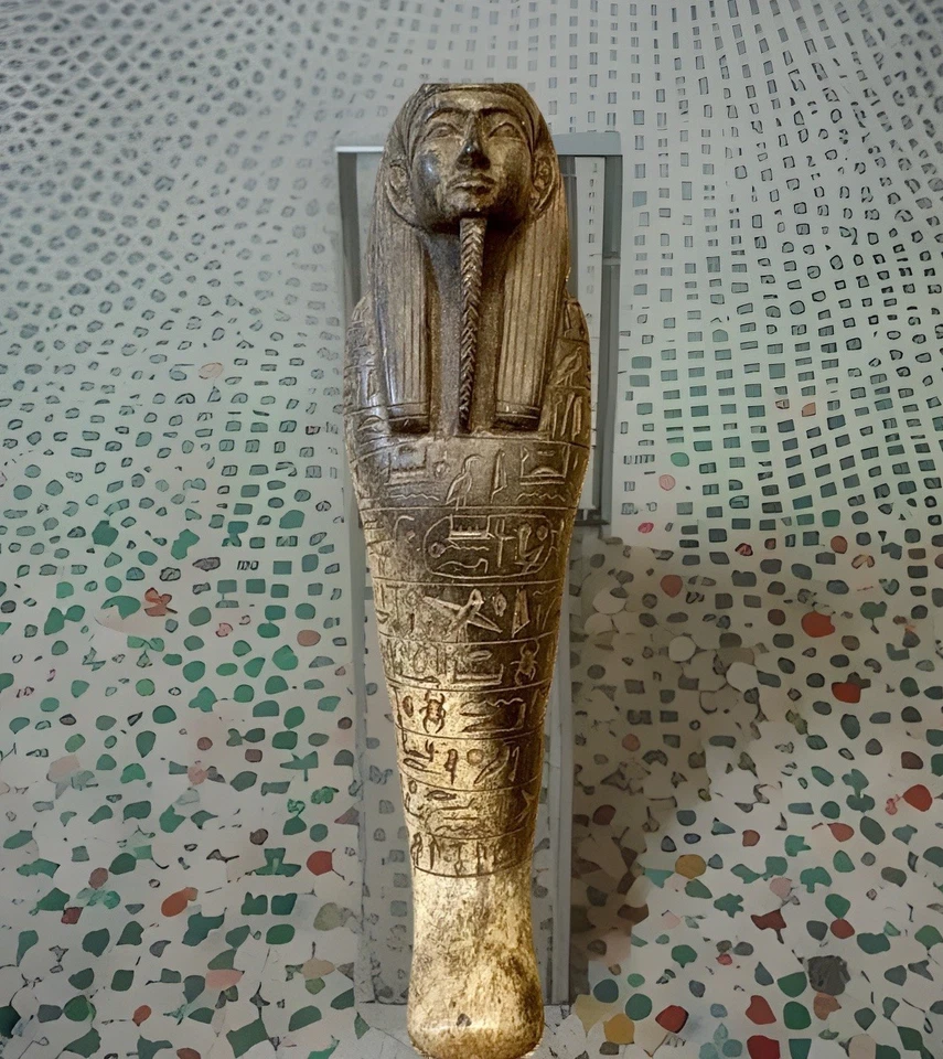Lrg. Antiguo sarcófago egipcio de mármol/piedra del siglo XIX Grand Tour o Shabti Foto 1 de 4