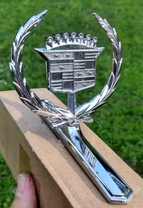 1971 1972 Cadillac Eldorado Chrome Hood Ornament Emblem Assembly VGC - Picture 1 of 19