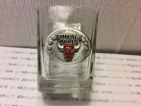 CHICAGO BULLS SHOT GLASS New with tag SIX TIME CHAMPIONS Pewter & Glass Unique! Cover