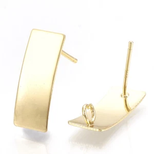 10 Stck. Gold Rechteck Messing Pfosten Nieten Hängel Ohrring Fundstücke mit Schlaufe 18,5 x 7,5 mm - Bild 1 von 2
