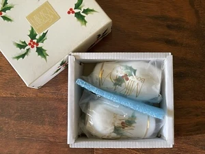 Mikasa Christmas RIBBON HOLLY SALT & PEPPER Shaker Set CAF03/751 Japan NEW - Picture 1 of 4