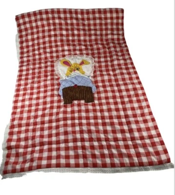 Edredón de guinga roja hecho a mano 53x39 apliques de conejito Cottagecore Pascua años 70 80 de colección Foto 1 de 4