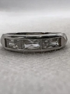ELEGANT Solid 14K White Gold Channel Set CZ Men’s Wedding Band Ring 3.5gr Size 9 - Picture 1 of 10