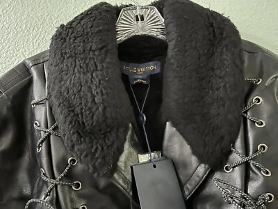 LOUIS VUITTON LOGO SHEARLING LINED BOMBER BIKER BLK LEATHER CROP JACKET NWT$5250 - Image 1 of 4