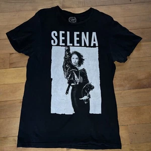 Selena Quintanilla Shirt Adult Large White Gray Queen of Tejano 90s Retro Tee - Picture 1 of 3