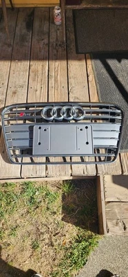 Audi S5 B8.5 2013-2017 usado (desde 2015) parrilla de stock OEM Foto 1 de 4
