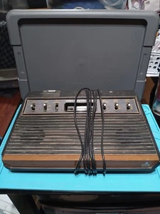 Atari 2600 Console For Parts Or Repairs Untested Beater - Picture 1 of 4
