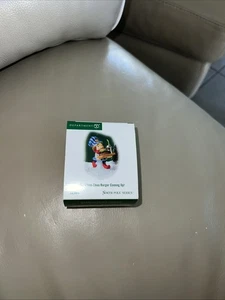 Dept 56 One Choo-Choo Burger Coming Up North Pole Village Accessory 2004 Holiday - Bild 1 von 4