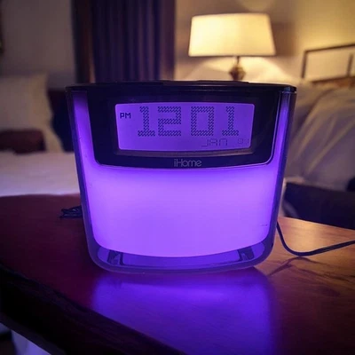 iHome Bluetooth Color Changing Dual Alarm Clock FM Radio USB Charging WORKS - Image 1 of 4