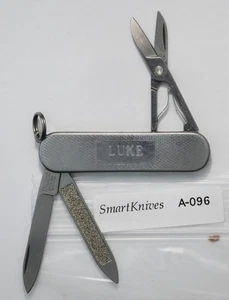 Victorinox Broker Swiss Army knife, retired, used, excellent w LUKE #A096 - Picture 1 of 5