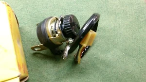 SUZUKI FA50 MOPED IGNITION SWITCH NOS OEM 37110-19610 KEY # 21224 - Picture 1 of 6