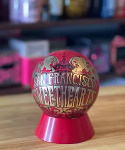 Benefit Cosmetics Limited Ed Chinatown San Francisco Sweethearts Tin Canister - Picture 1 of 3