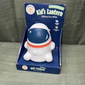 Kinder Laterne Jett The Astronaut Firefly Outdoor Ausrüstung Multicolor LEDs Batterie - Bild 1 von 9